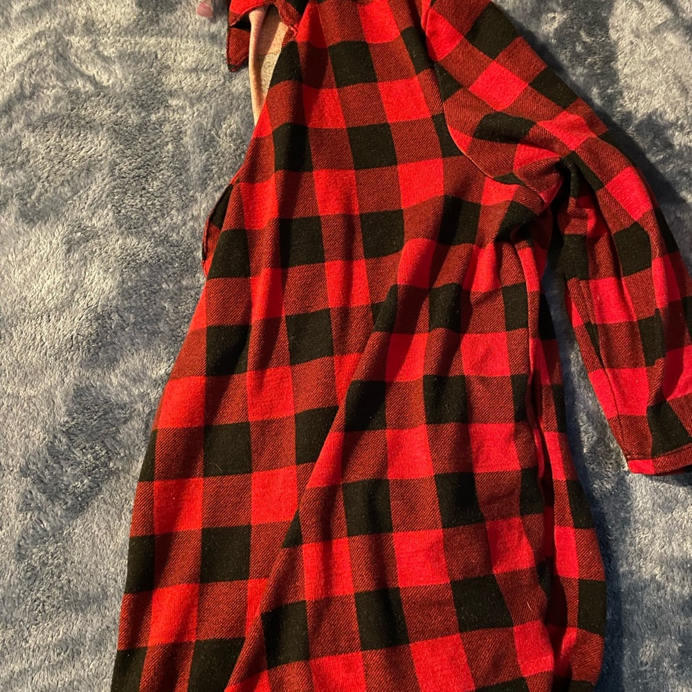 Plaid Red and Black Women's Cardigan